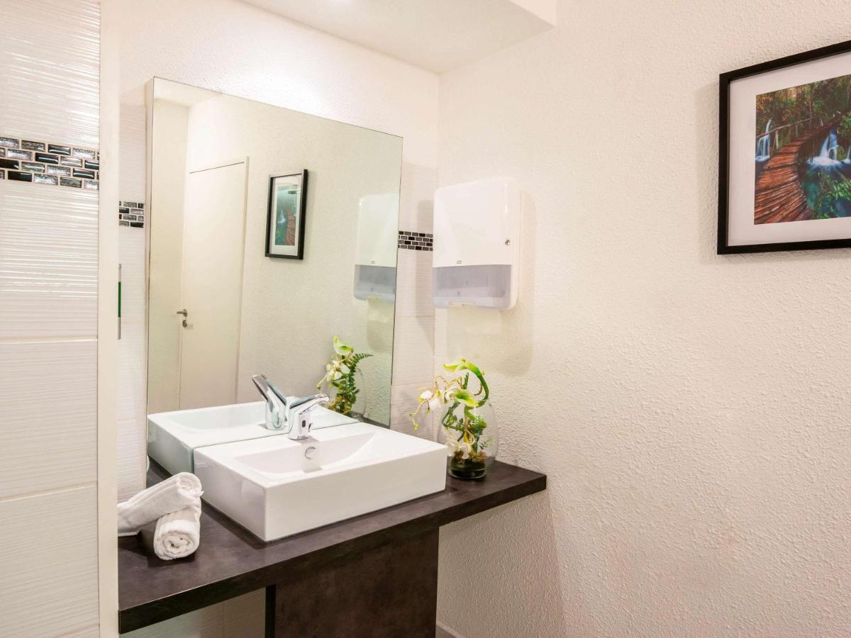 Ibis Budget Antibes Sophia Antipolis Vallauris Exterior photo